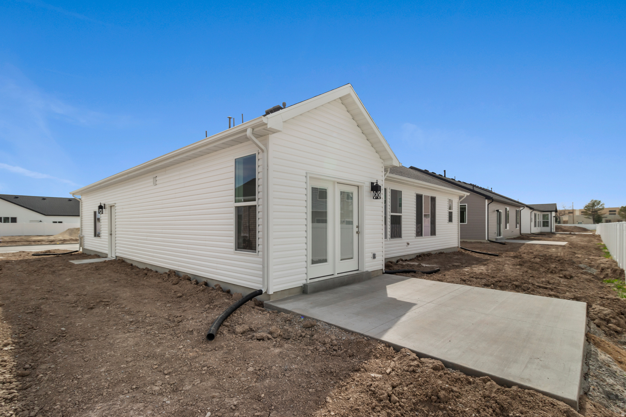 ENVISION ESTATES - Residential
