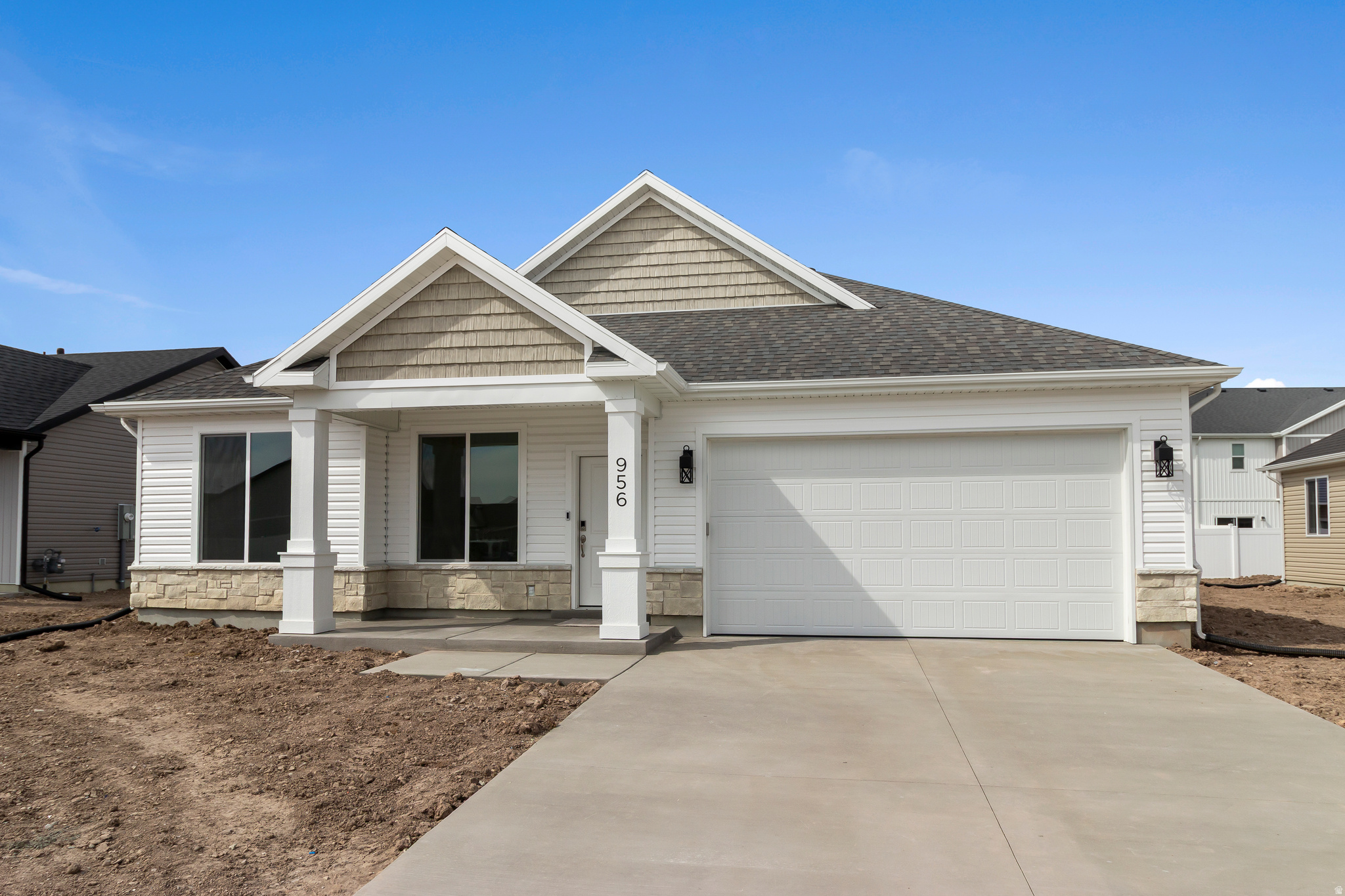 ENVISION ESTATES - Residential