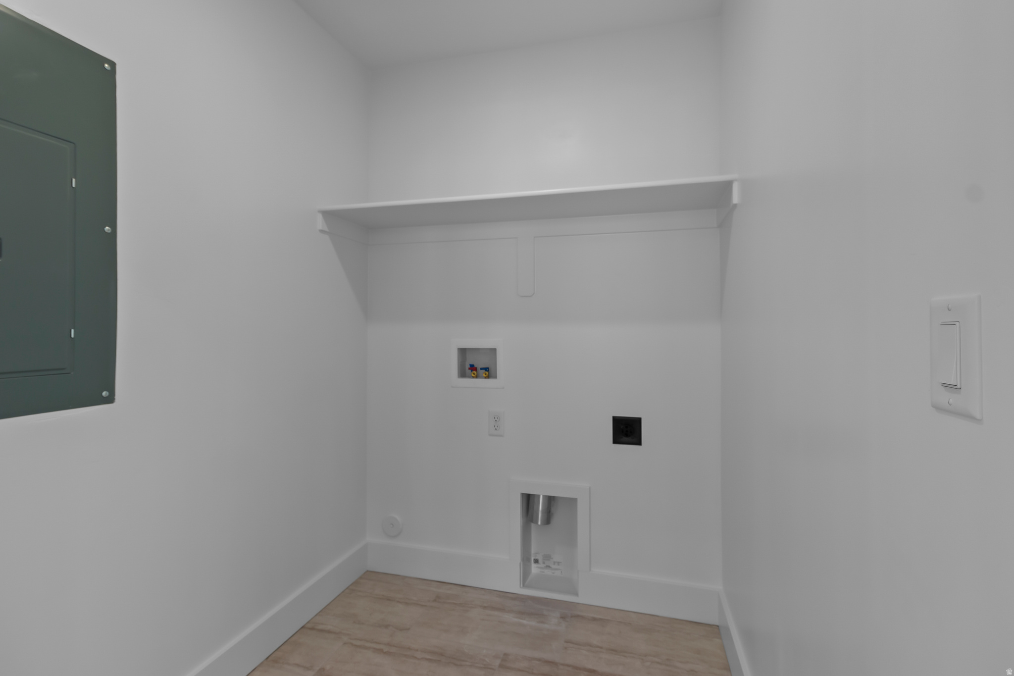 ENVISION ESTATES - Residential