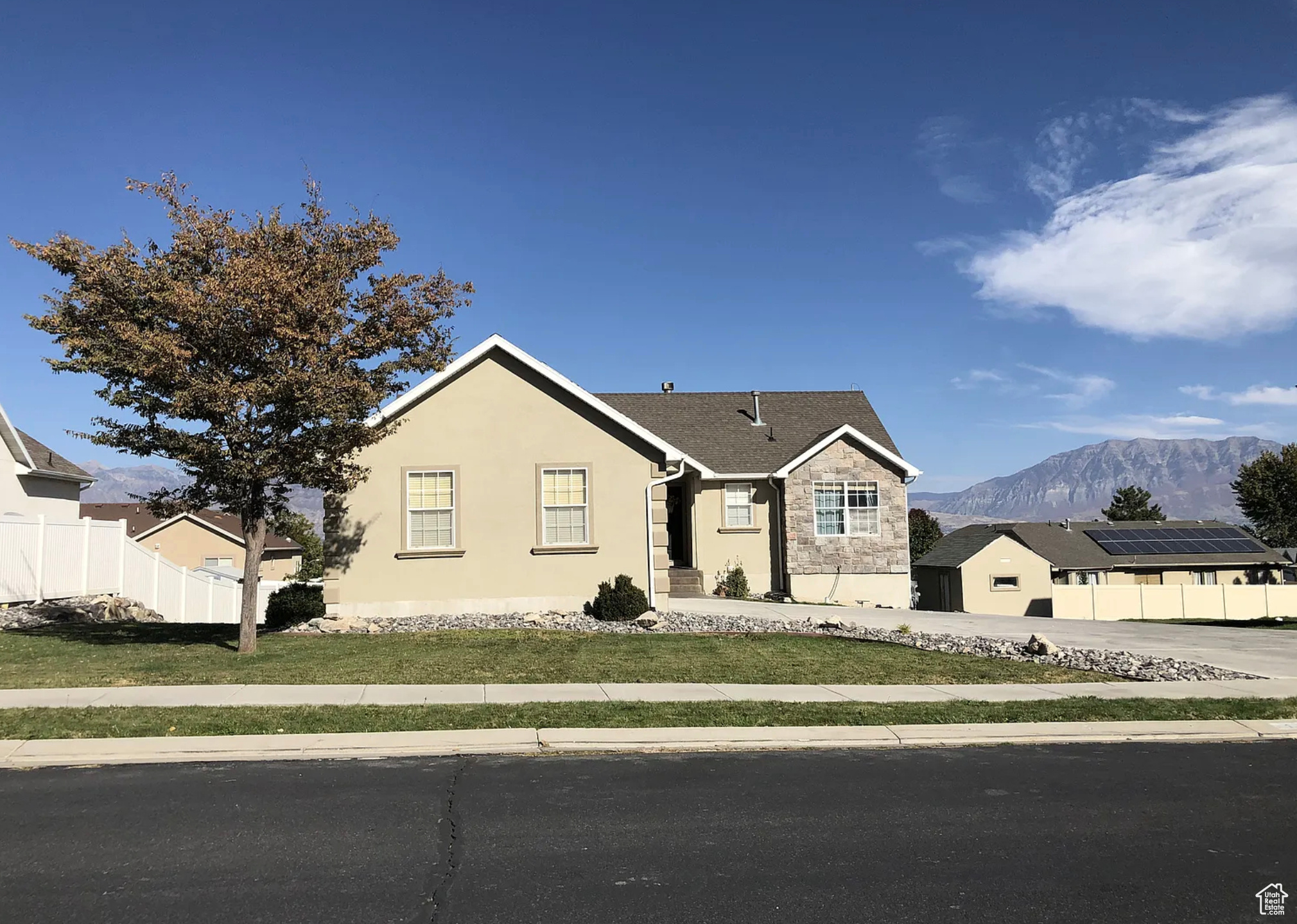 4138 S Captains St, Saratoga Springs, Utah image 1
