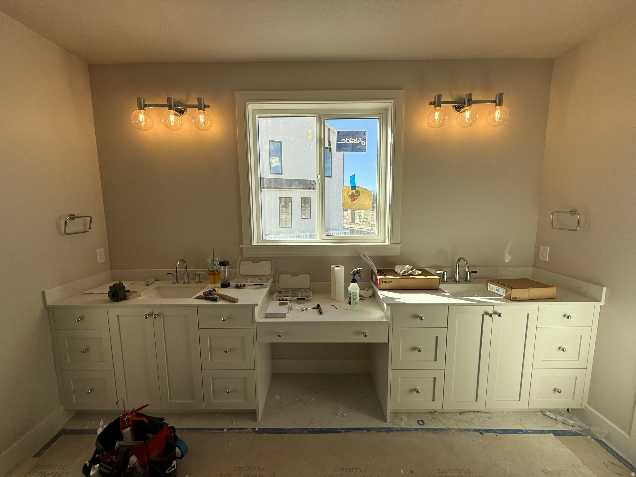 AUTUMN CREST - Residential