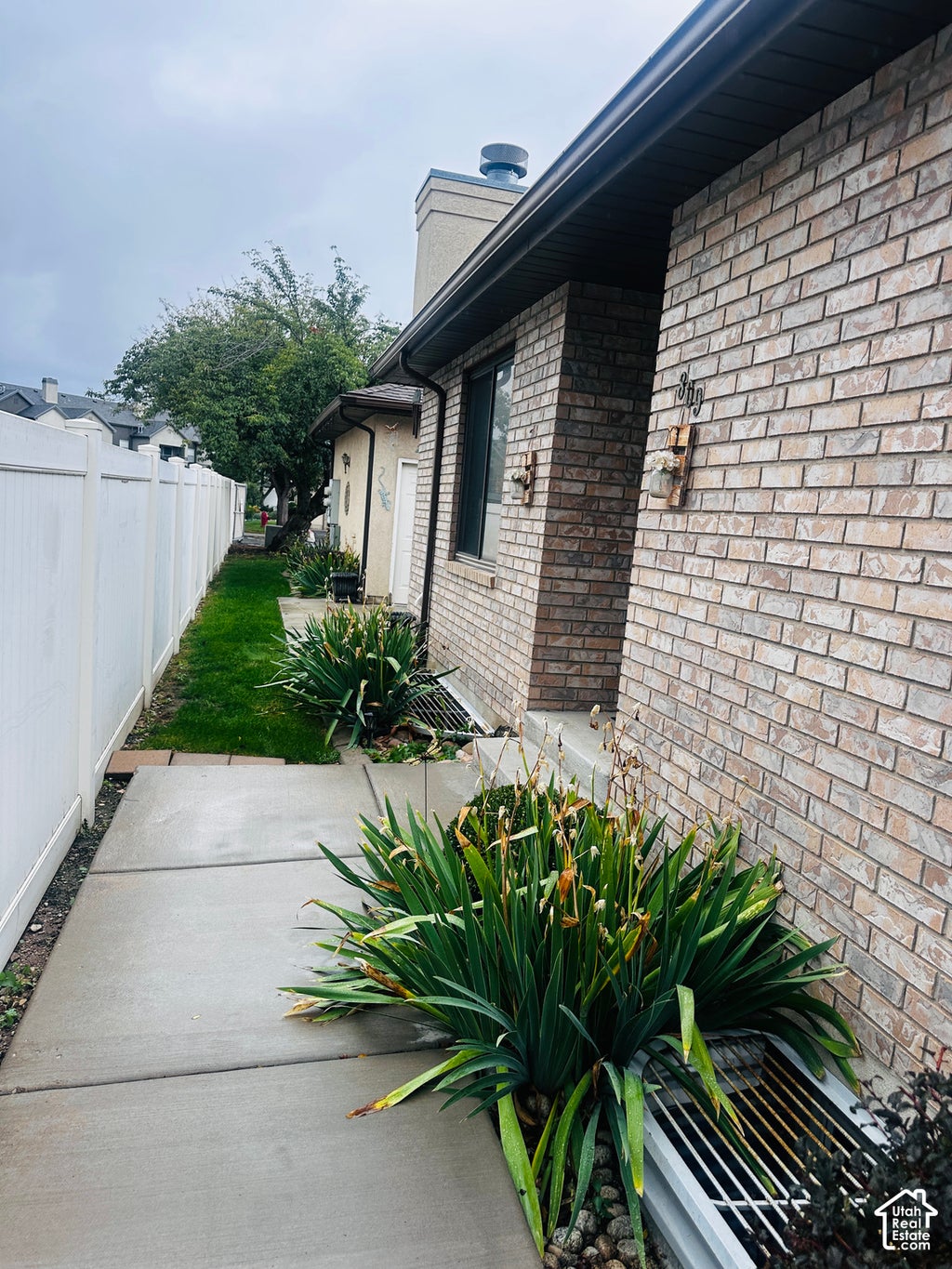 Photo of 809 E GOLDEN FIELD WAY, Sandy, UT 84094 (MLS # 2191003)