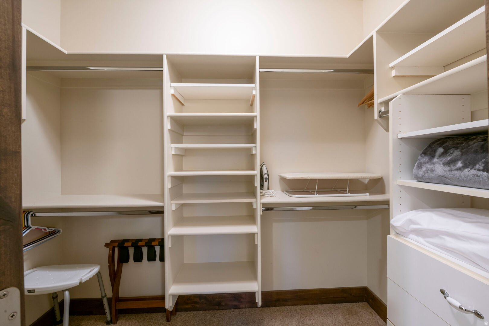 BLACK ROCK RIDGE - Residential