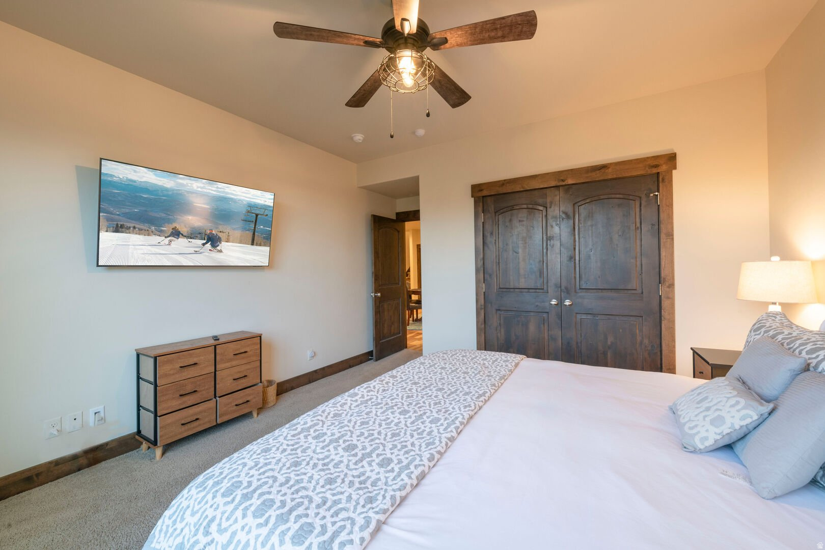 BLACK ROCK RIDGE - Residential