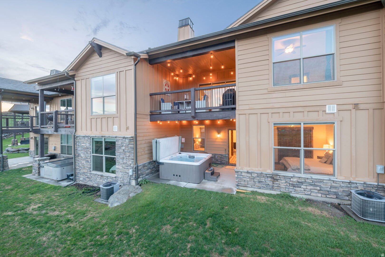 BLACK ROCK RIDGE - Residential