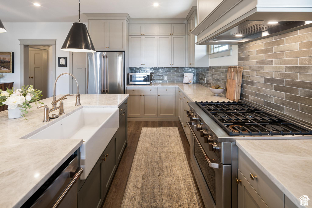 HOLDAWAY FIELDS - Residential