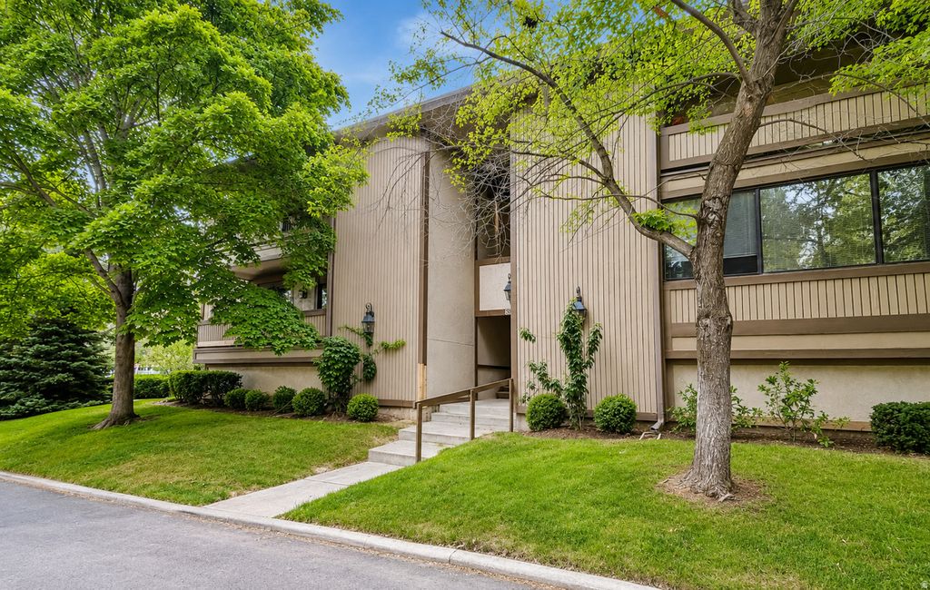 Photo of 6907 S 745 E #G, Midvale, UT 84047 (MLS # 2171806)