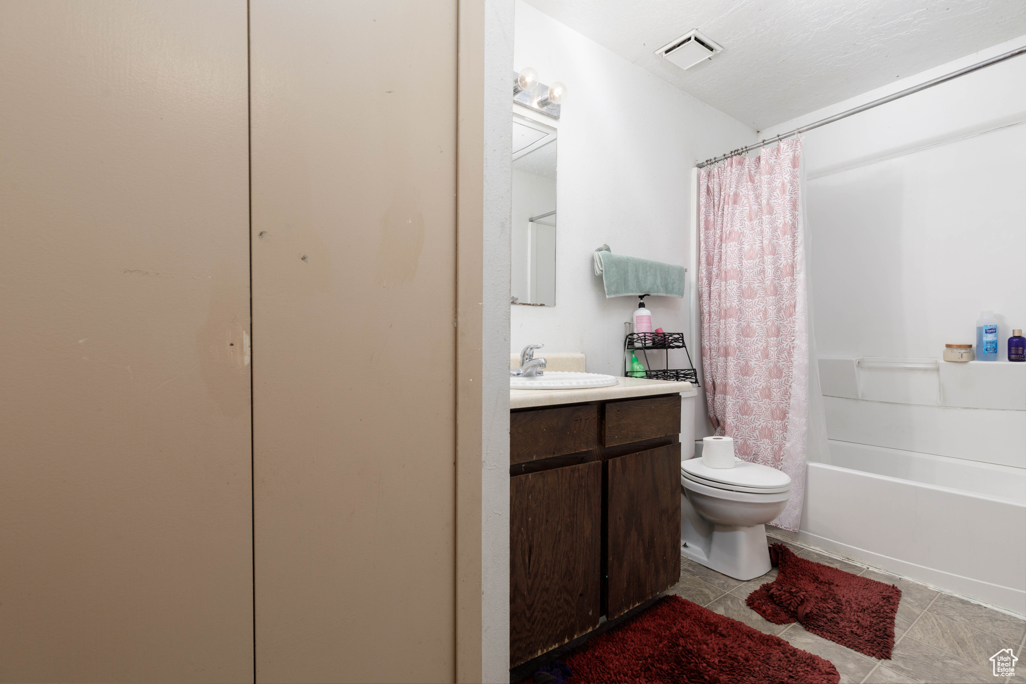 SPRINGTREE GARDENS CONDO - Residential