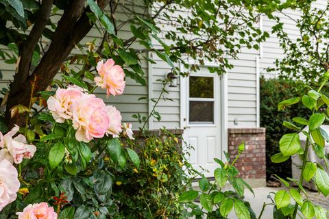 Tiny photo for 1074 W WINDCHIME CIR, Riverton, UT 84065 (MLS # 2117851)