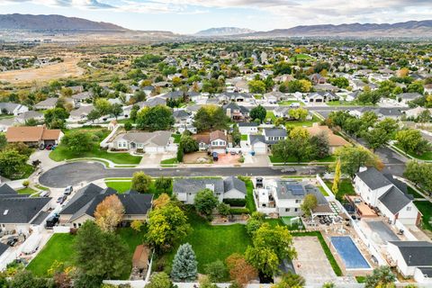 Tiny photo for 1074 W WINDCHIME CIR, Riverton, UT 84065 (MLS # 2117851)