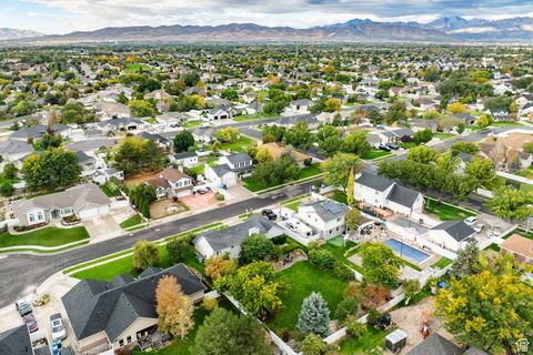 Tiny photo for 1074 W WINDCHIME CIR, Riverton, UT 84065 (MLS # 2117851)
