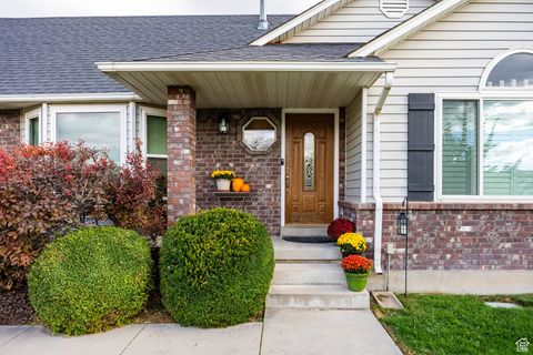Tiny photo for 1074 W WINDCHIME CIR, Riverton, UT 84065 (MLS # 2117851)