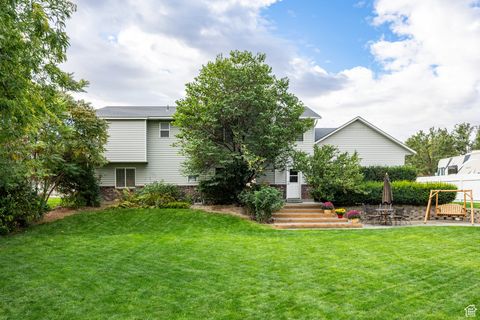 Tiny photo for 1074 W WINDCHIME CIR, Riverton, UT 84065 (MLS # 2117851)