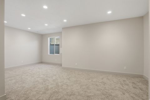 Tiny photo for 341 E 100 S, Santaquin, UT 84655 (MLS # 2151755)