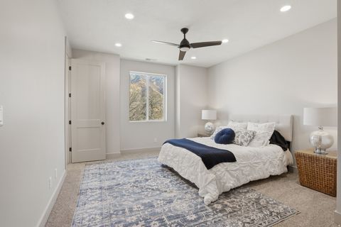 Tiny photo for 341 E 100 S, Santaquin, UT 84655 (MLS # 2151755)