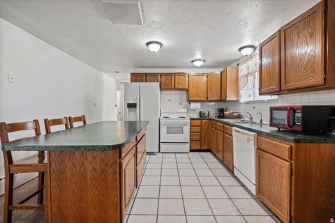 Tiny photo for 149 W 1600 S, Mapleton, UT 84664 (MLS # 2152525)