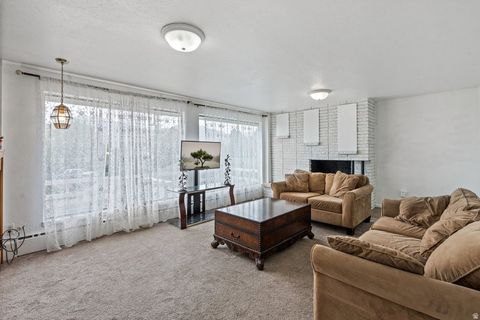 Tiny photo for 149 W 1600 S, Mapleton, UT 84664 (MLS # 2152525)