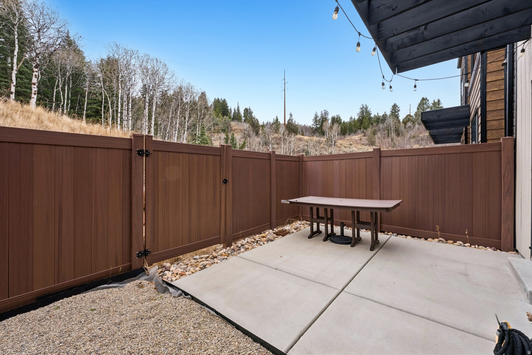 DISCOVERY RIDGE - Residential