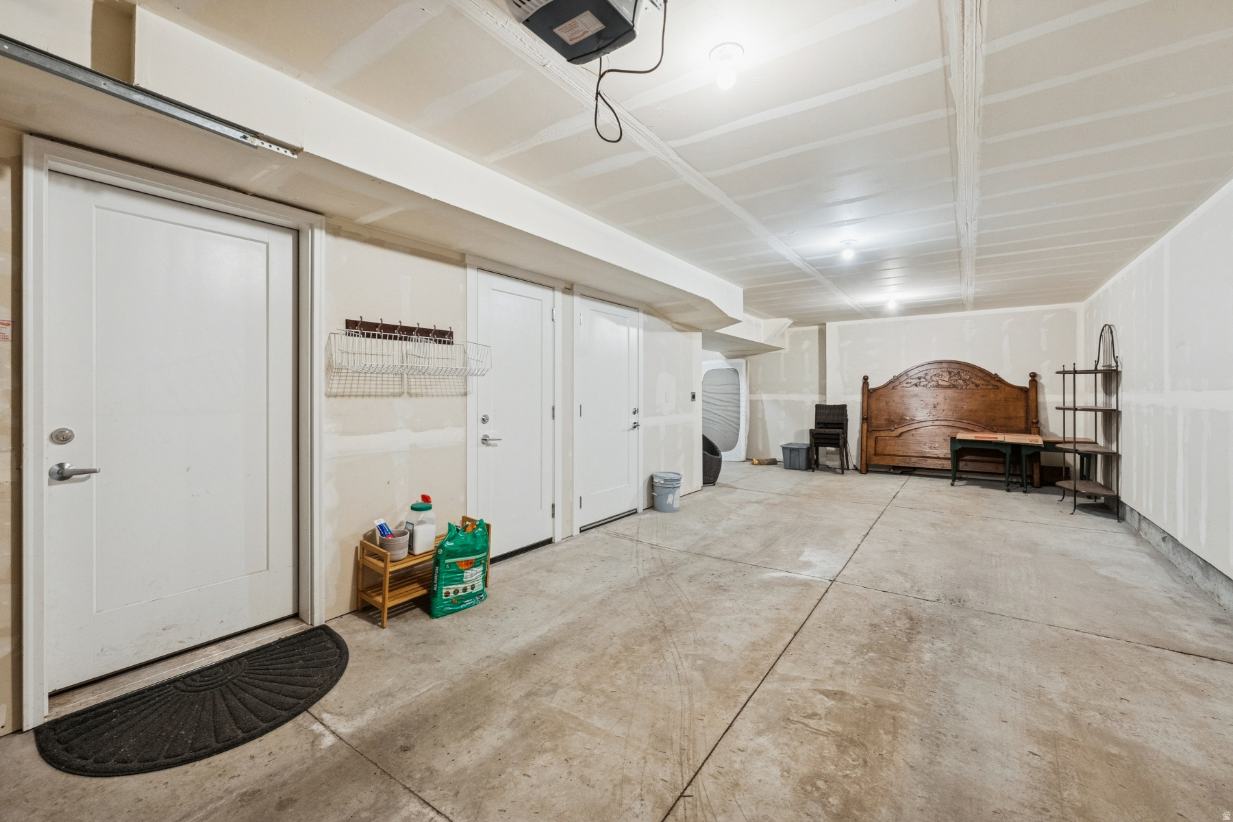 DISCOVERY RIDGE - Residential