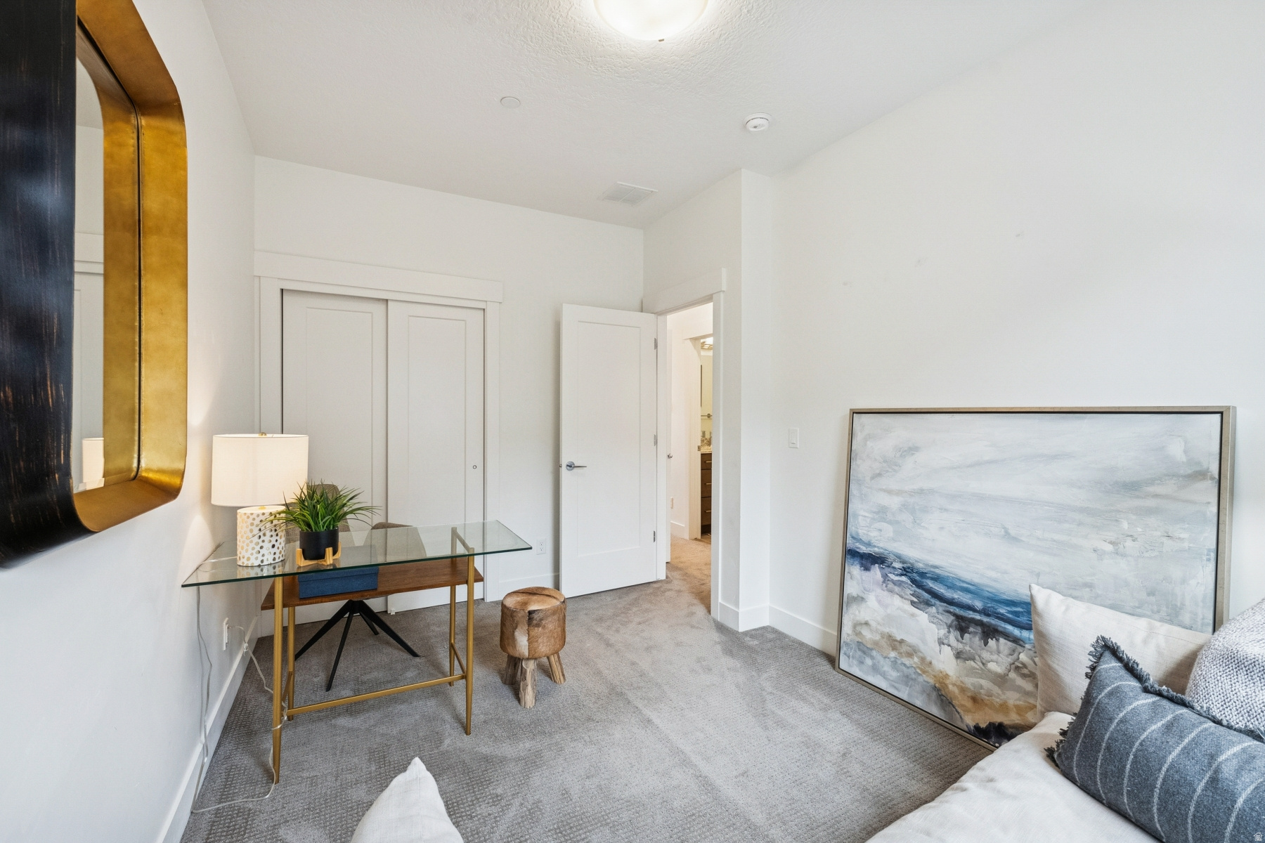 DISCOVERY RIDGE - Residential