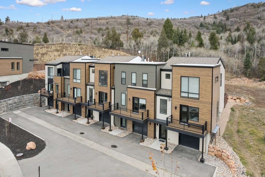 Photo of 4363 W DISCOVERY WAY #214, Park City, UT 84098 (MLS # 2123033)