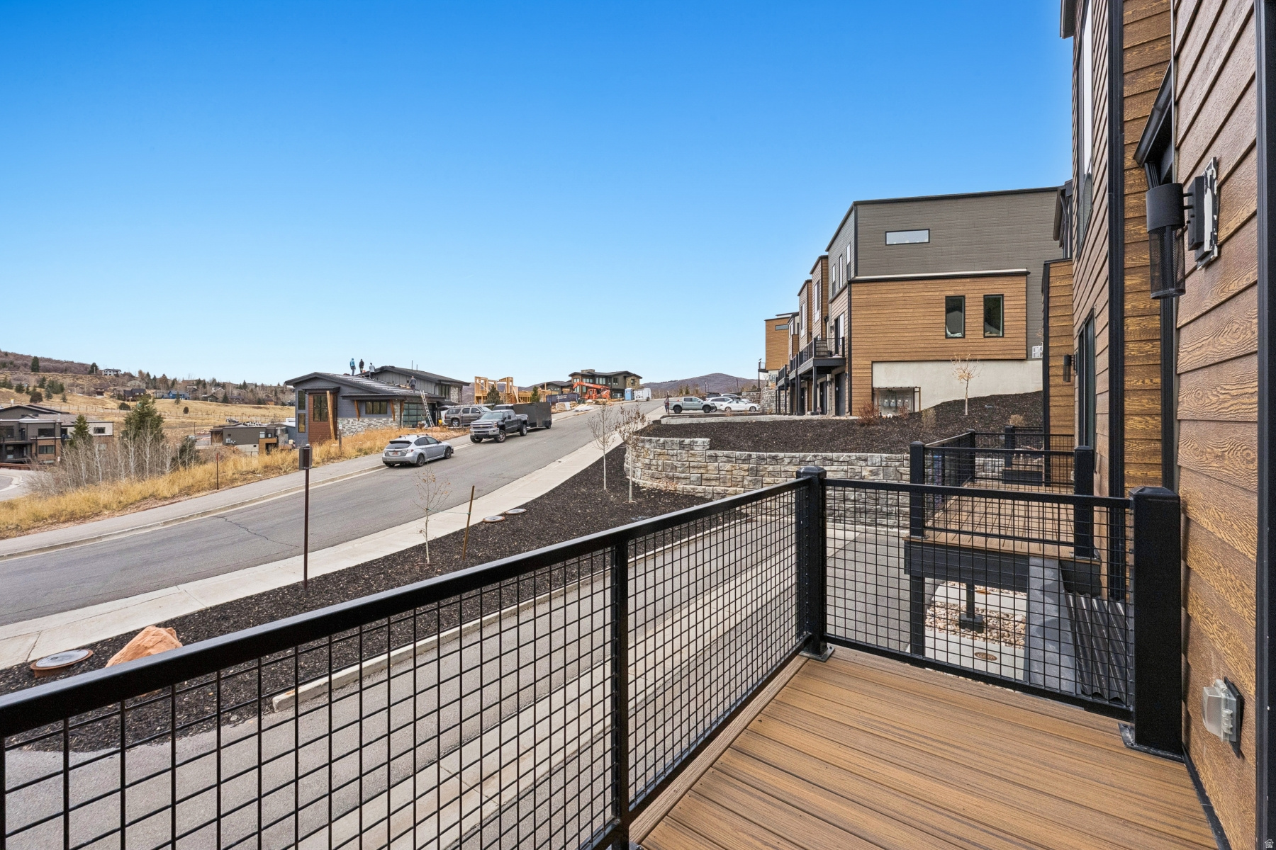 DISCOVERY RIDGE - Residential