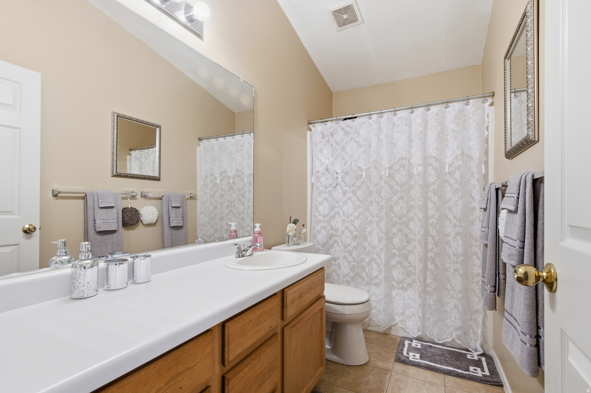 MEADOWS - Residential