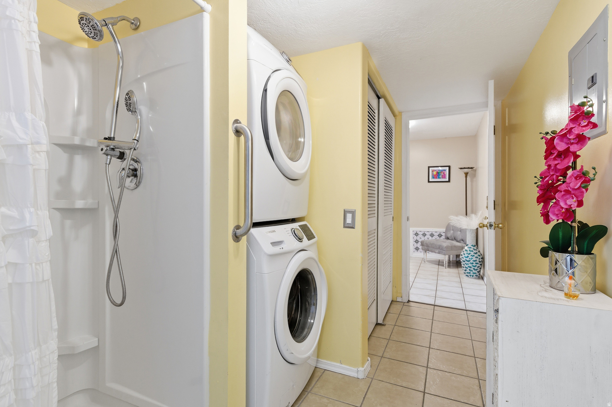 MEADOWS - Residential