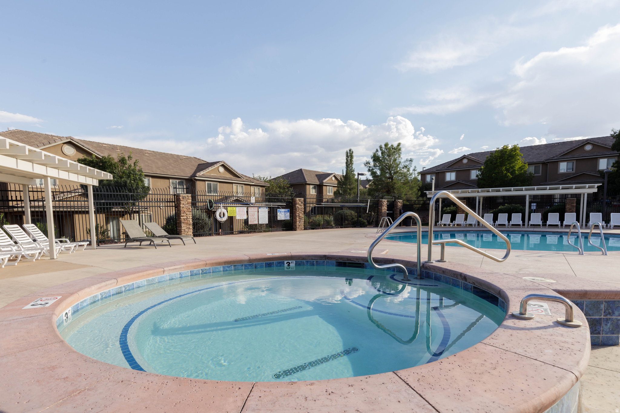 HIDDEN VALLEY TOWN HOMES PUD PH 1 - Residential