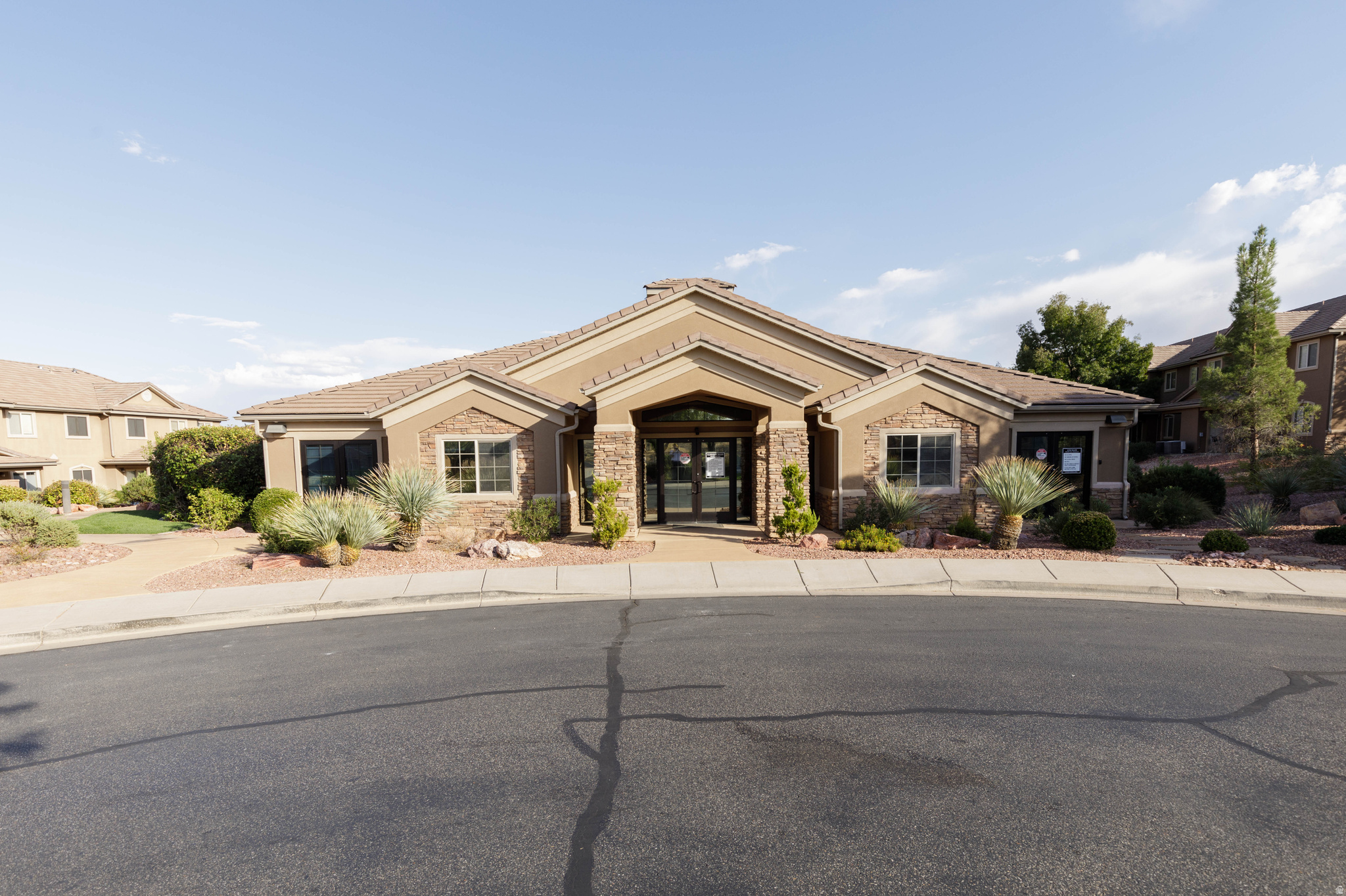HIDDEN VALLEY TOWN HOMES PUD PH 1 - Residential