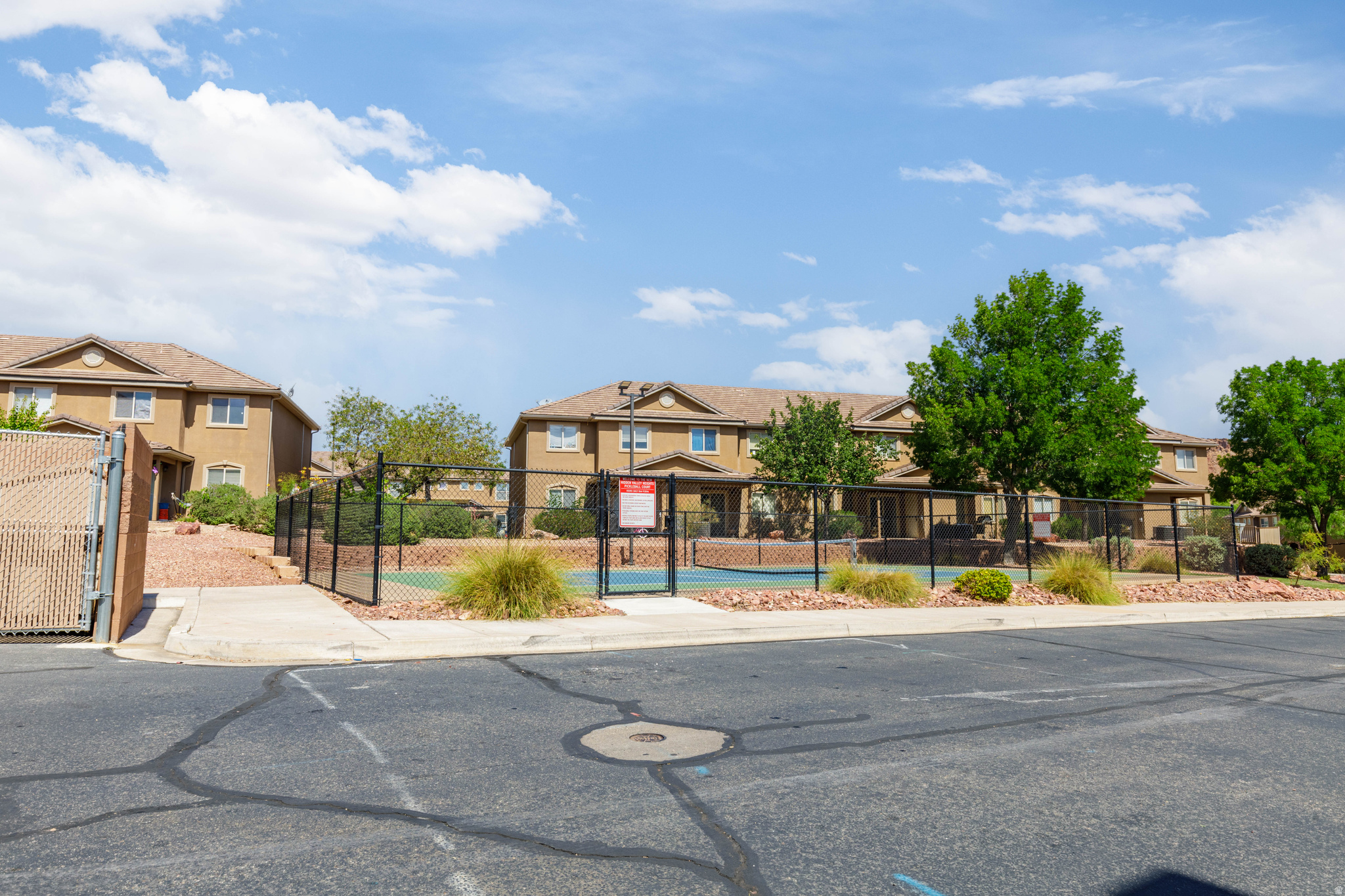 HIDDEN VALLEY TOWN HOMES PUD PH 1 - Residential