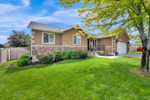 Tiny photo for 388 N 400 W, Santaquin, UT 84655 (MLS # 2169727)