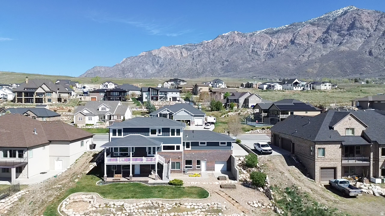 DEER CREST - Residential