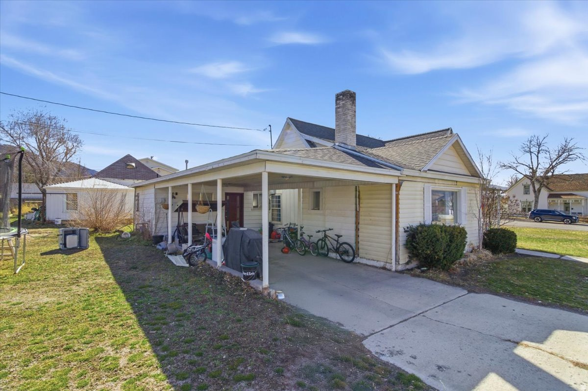 YOUNG PROPERTY - Residential