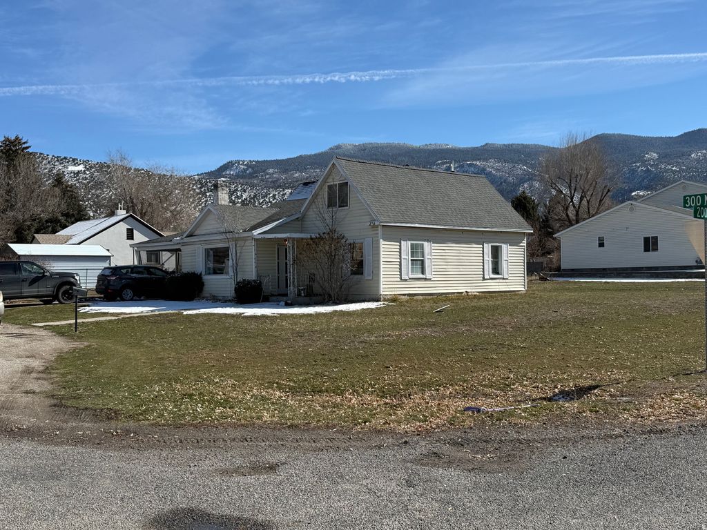 Photo of 202 E 300 N, Manti, UT 84642 (MLS # 2138699)
