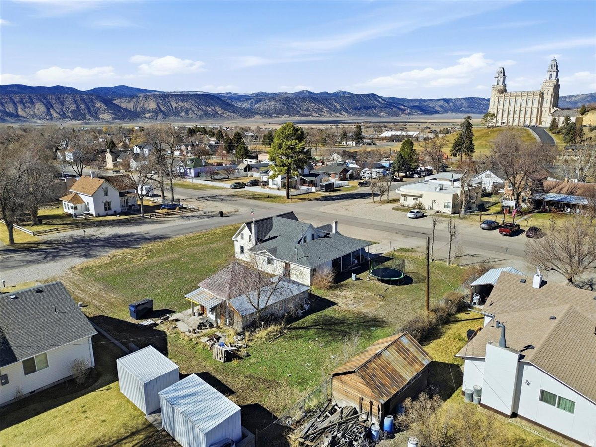 YOUNG PROPERTY - Residential