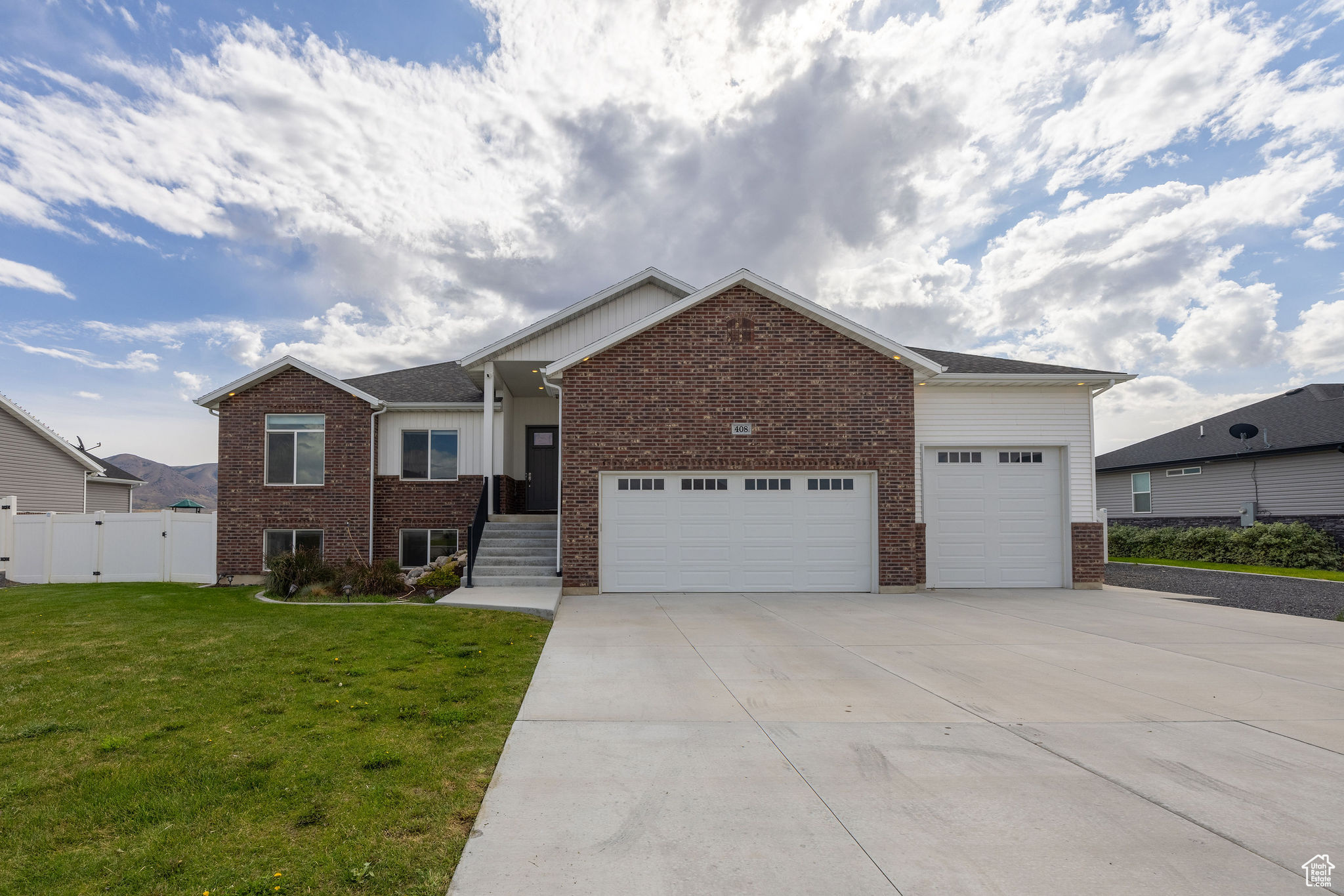 HOLMGREN ESTATES - Residential