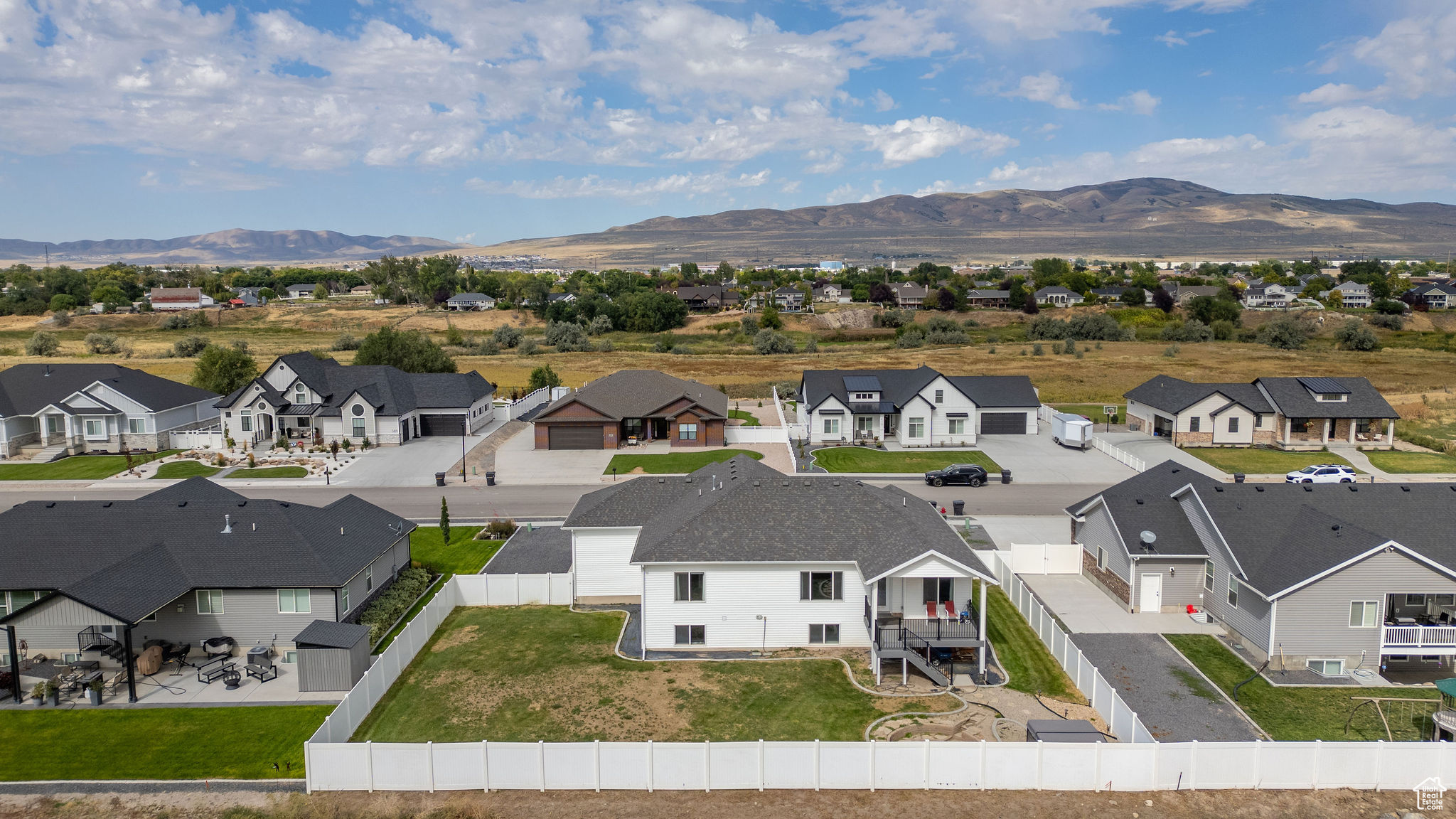HOLMGREN ESTATES - Residential