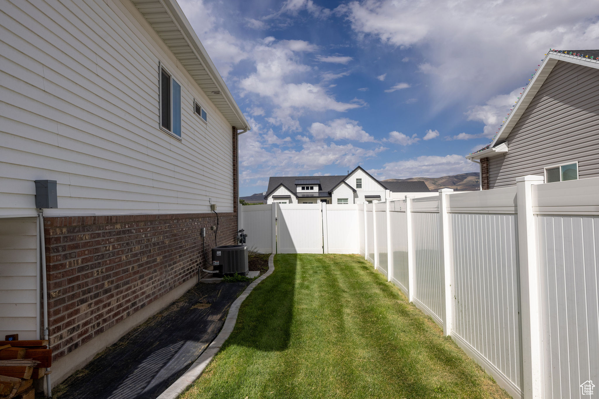 HOLMGREN ESTATES - Residential
