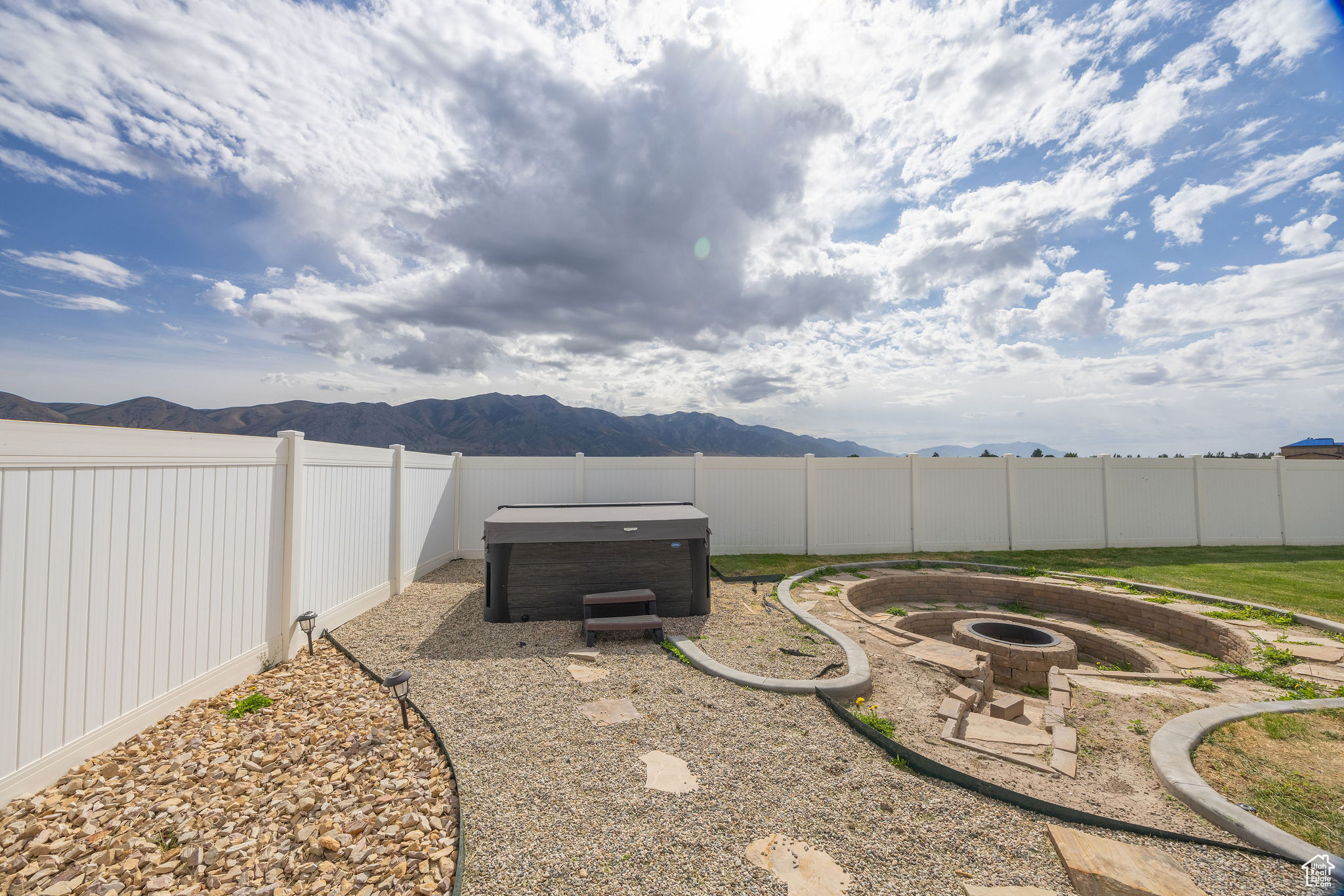 HOLMGREN ESTATES - Residential
