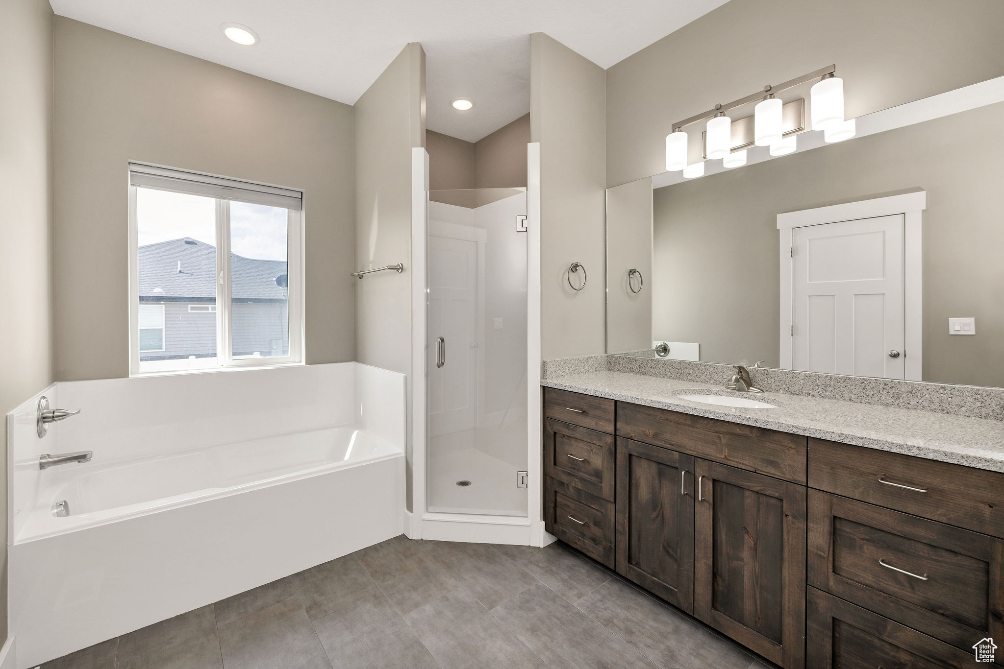 HOLMGREN ESTATES - Residential