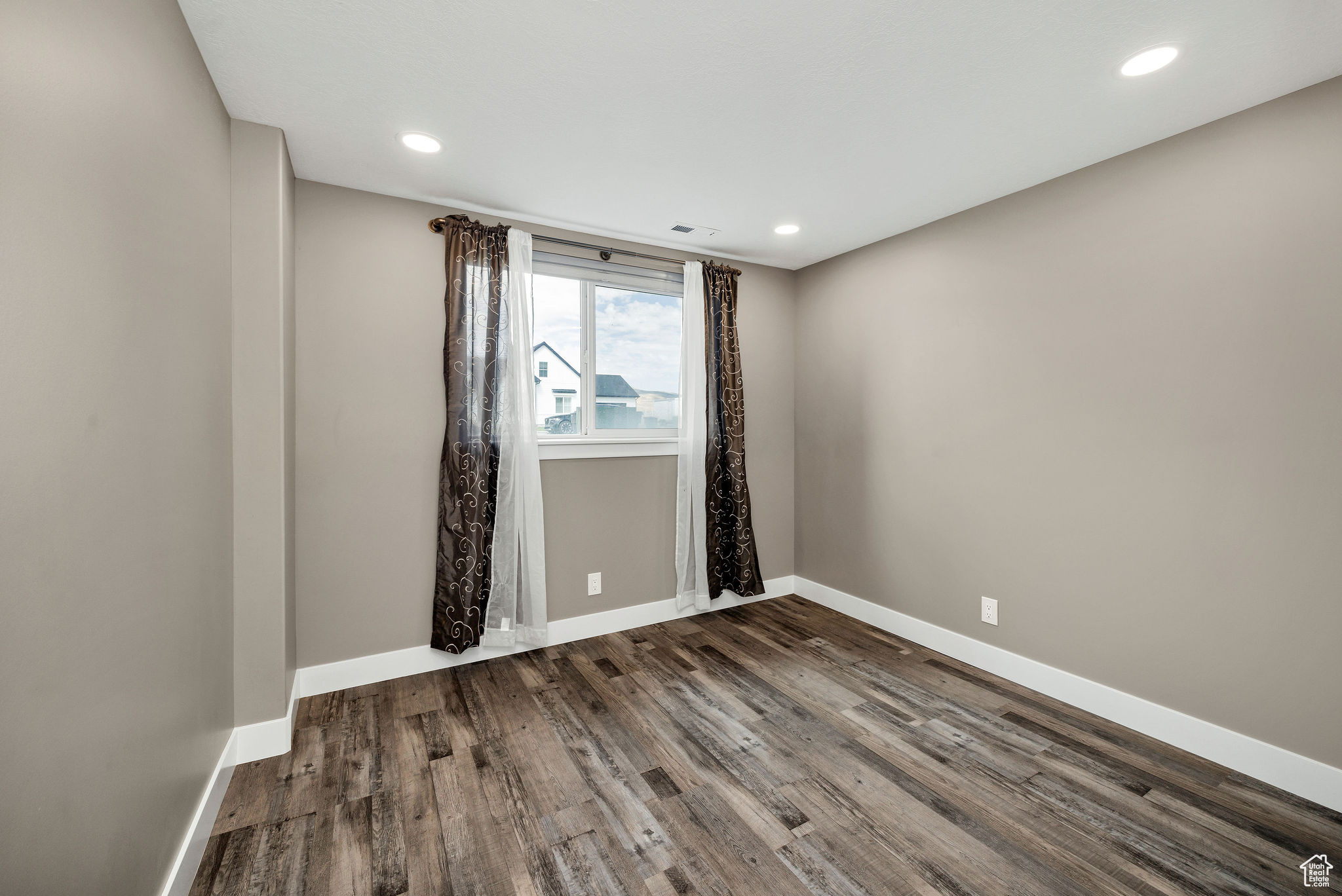 HOLMGREN ESTATES - Residential