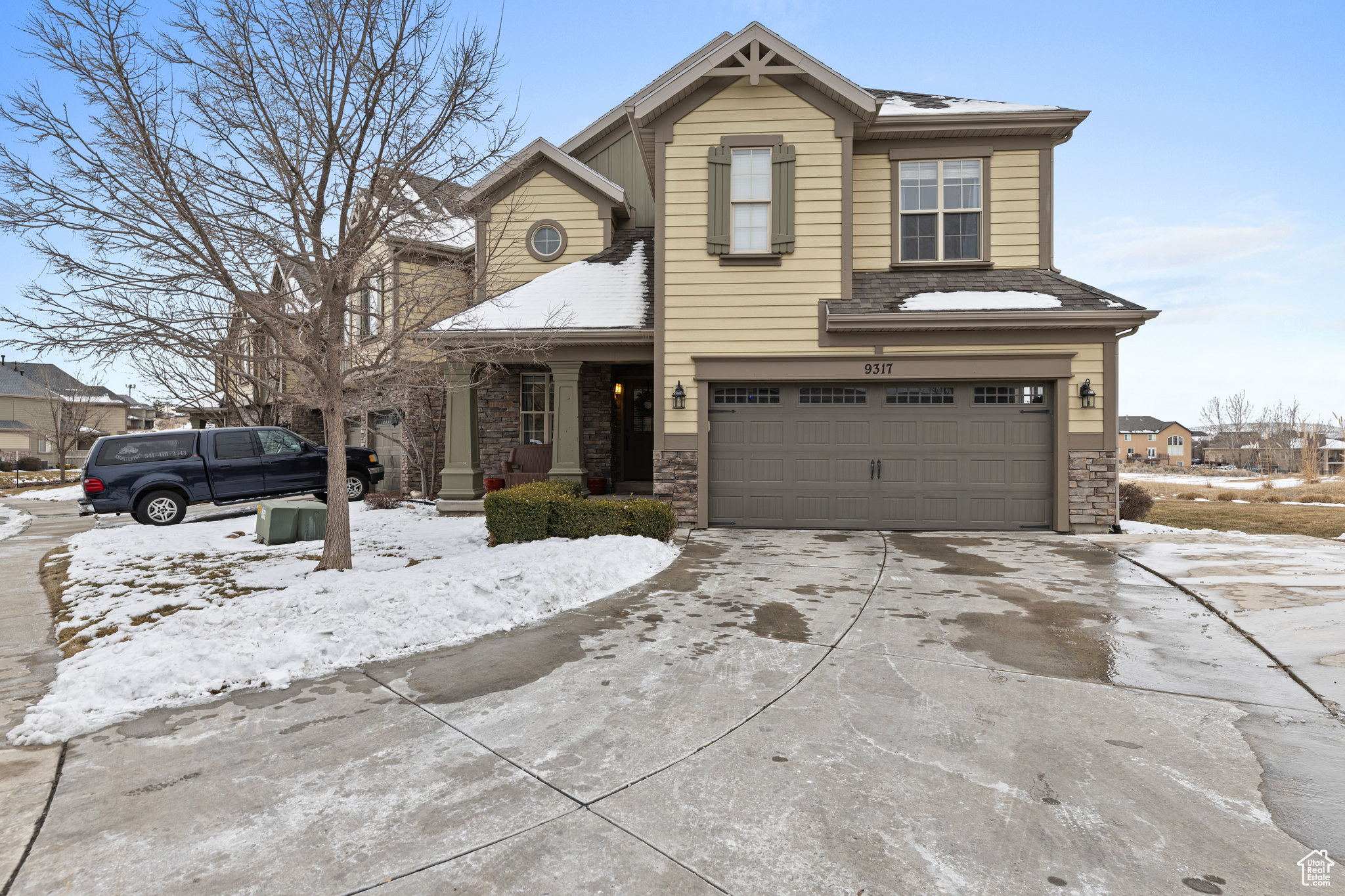 SPRING VALLEY TOWNHOMES - Residential