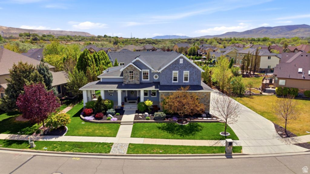 Photo of 1229 W PEACOCK MIDGE DR S, Bluffdale, UT 84065 (MLS # 2152643)