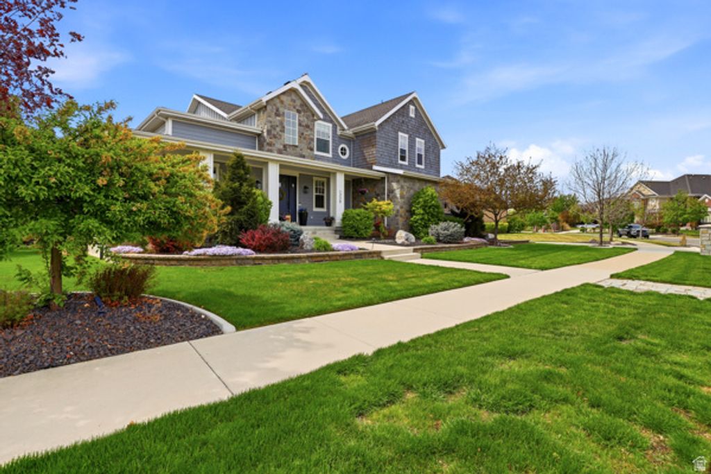 Photo of 1229 W PEACOCK MIDGE DR S, Bluffdale, UT 84065 (MLS # 2152643)