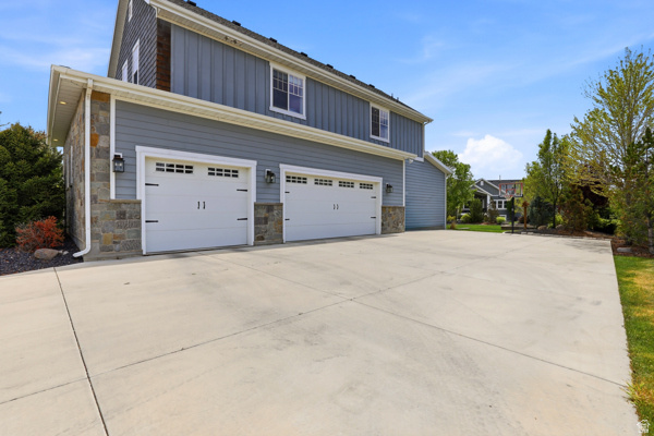 LOOMIS VILLAGE PHASE 1 - Residential