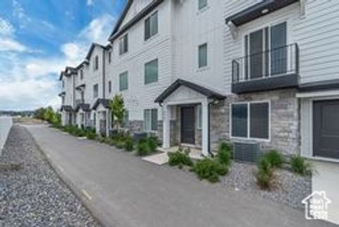 Photo of 3997 N AGGIE DR, Eagle Mountain, UT 84005 (MLS # 2091592)