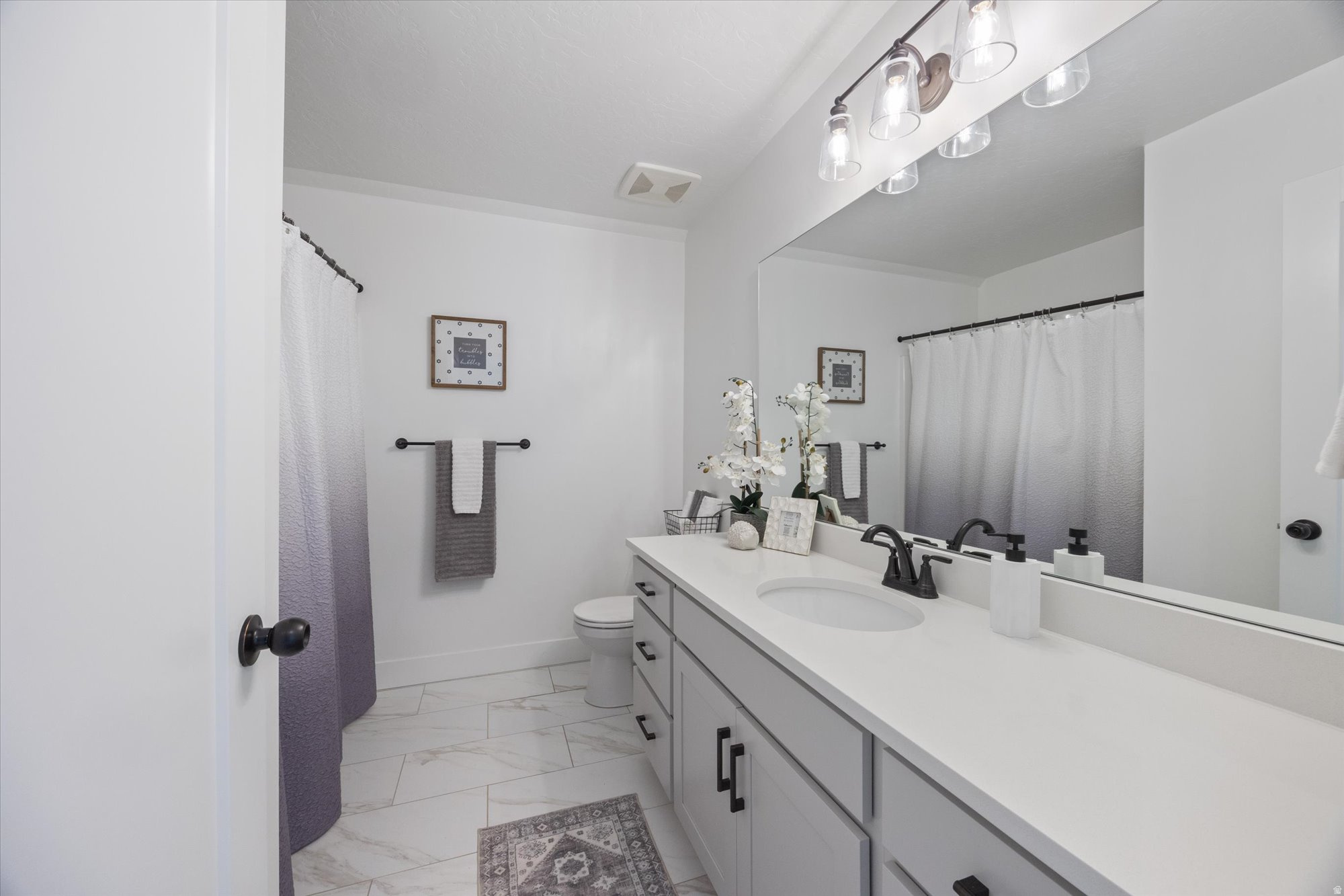 HAIGHLAND PARK IN DAYBREAK - Residential