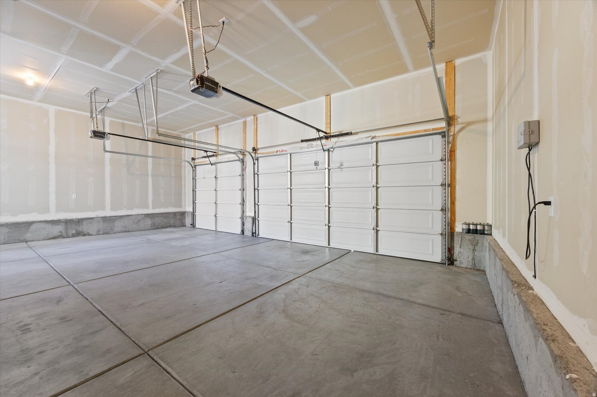 HAIGHLAND PARK IN DAYBREAK - Residential