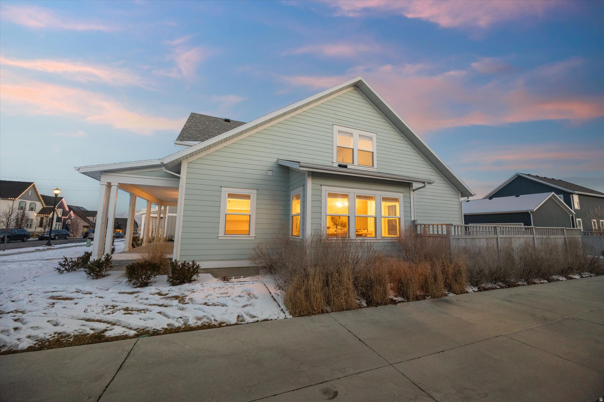 HAIGHLAND PARK IN DAYBREAK - Residential